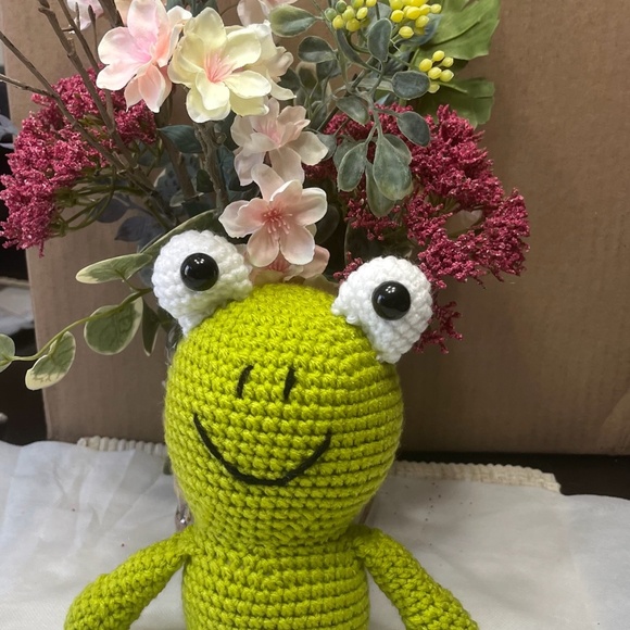Handmade Crochet Frog - Picture 7 of 7